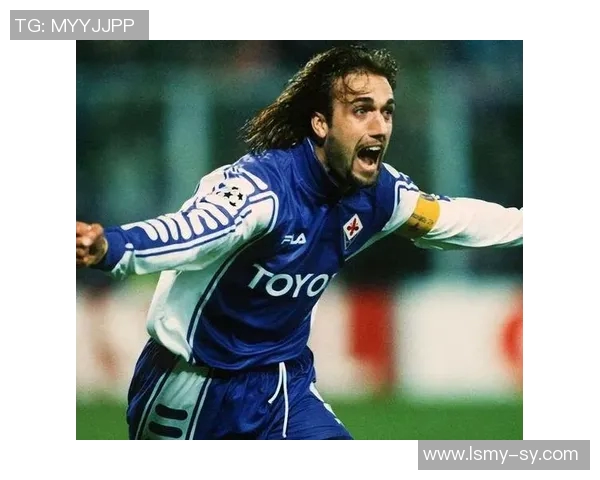 全球足坛偶像人物盘点：那些影响力超越赛场的足球巨星